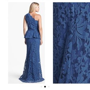 Tasashi Shoji Blue Lace Peplum One Shoulder Gown